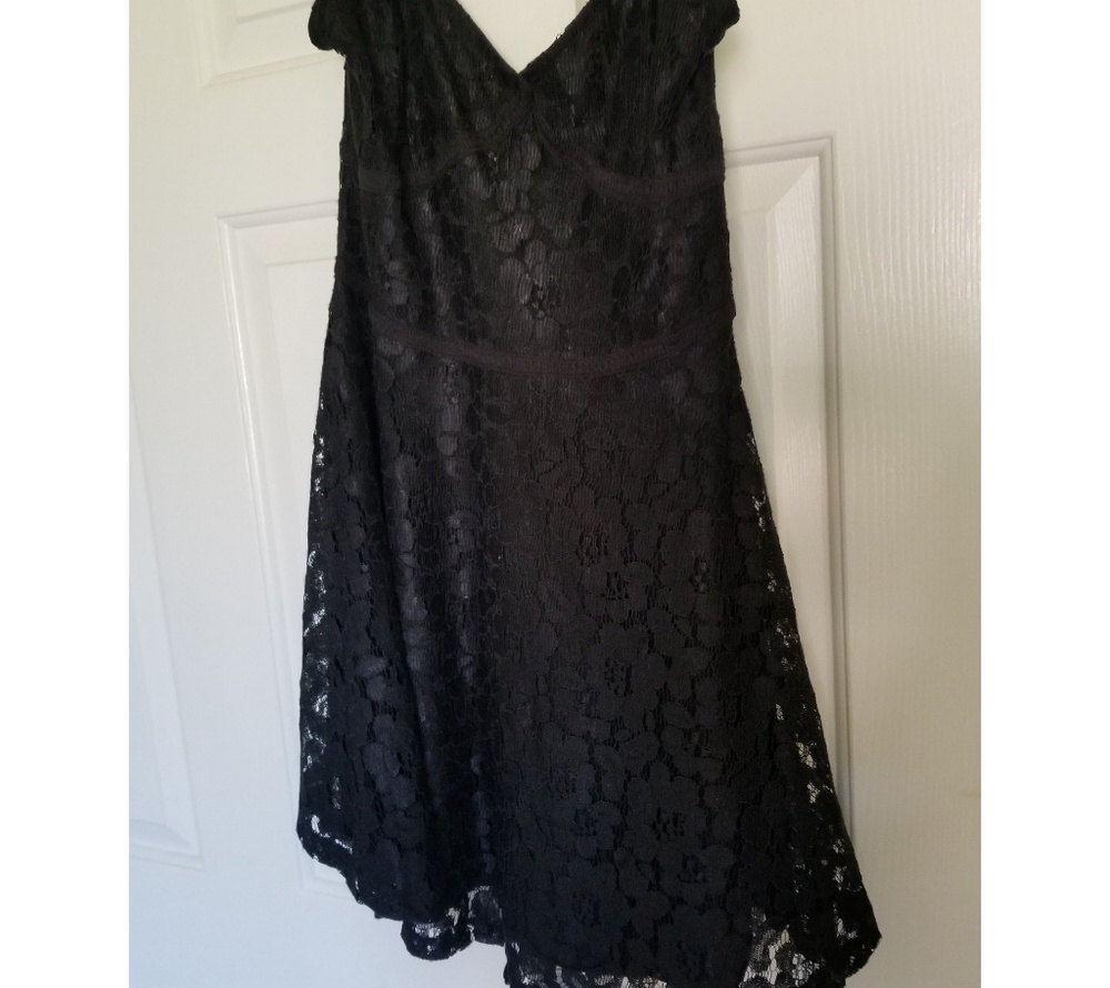 Black lace dress